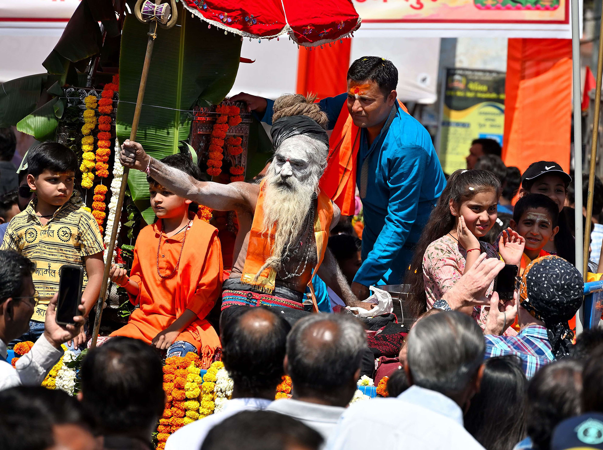 gujarat festival 1 _ freddy naegels.jpg